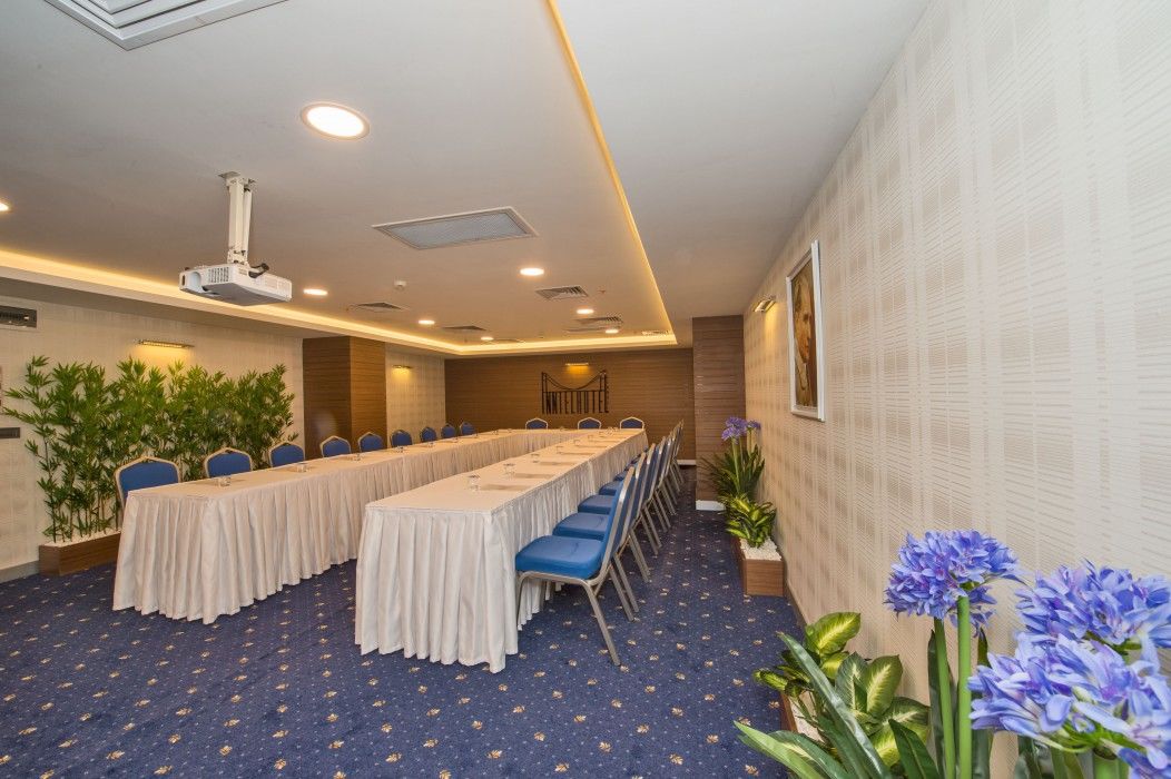 Inntel Hotel Istanbul Exterior foto