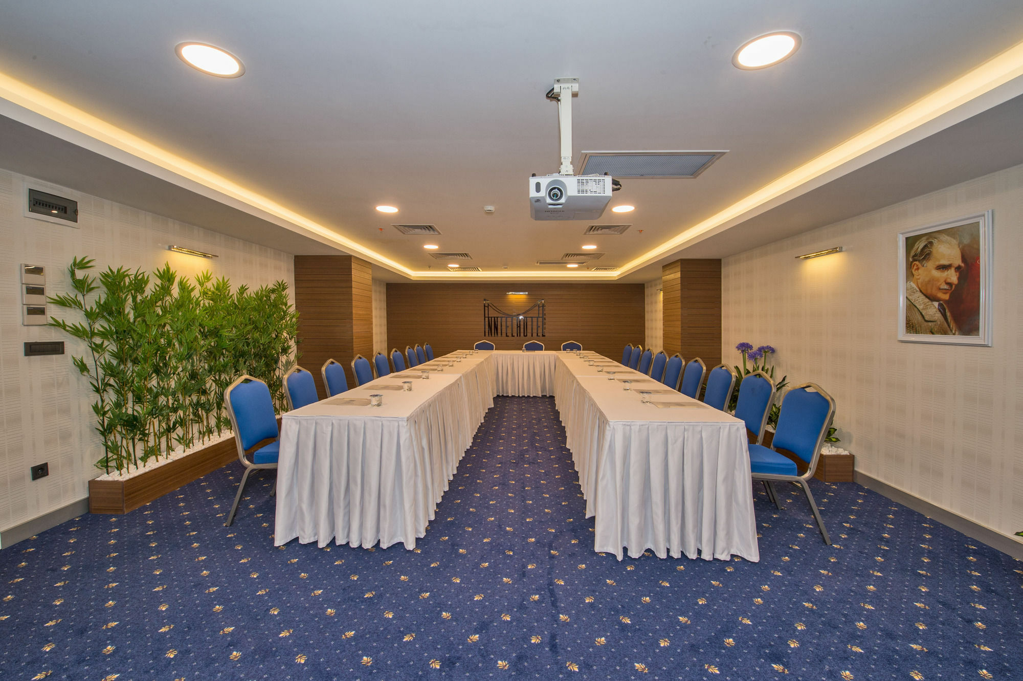 Inntel Hotel Istanbul Exterior foto